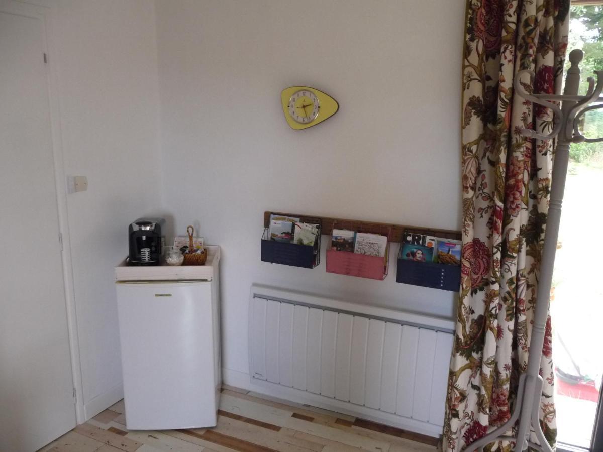 Bretagne Chambre D'Hotes Suite 53M2 Et Caravane Vintage Avec Cuisine Et Salle De Bains Privees Brittany B&B 53M2 Suite And Vintage Caravan Glamping With Private Kitchen And Bathroom Pleumeur-Gautier 外观 照片