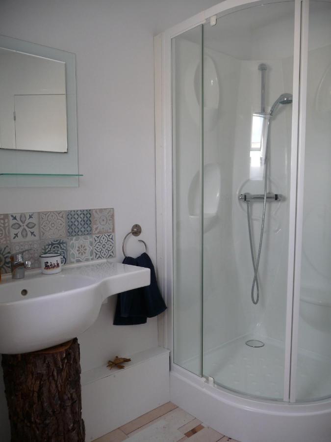 Bretagne Chambre D'Hotes Suite 53M2 Et Caravane Vintage Avec Cuisine Et Salle De Bains Privees Brittany B&B 53M2 Suite And Vintage Caravan Glamping With Private Kitchen And Bathroom Pleumeur-Gautier 外观 照片